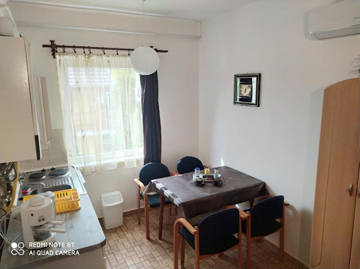 Marabella Apartmanok Hajdúszoboszló المظهر الخارجي الصورة
