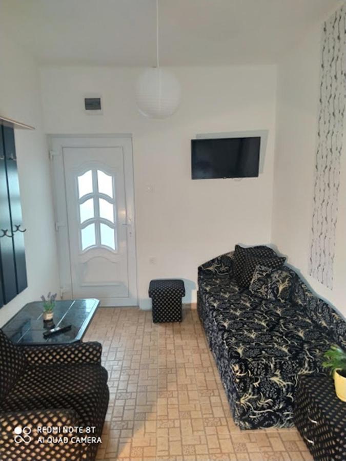 Marabella Apartmanok Hajdúszoboszló المظهر الخارجي الصورة