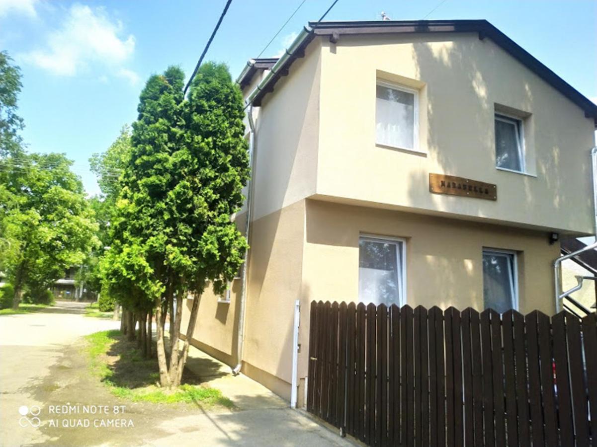 Marabella Apartmanok Hajdúszoboszló المظهر الخارجي الصورة