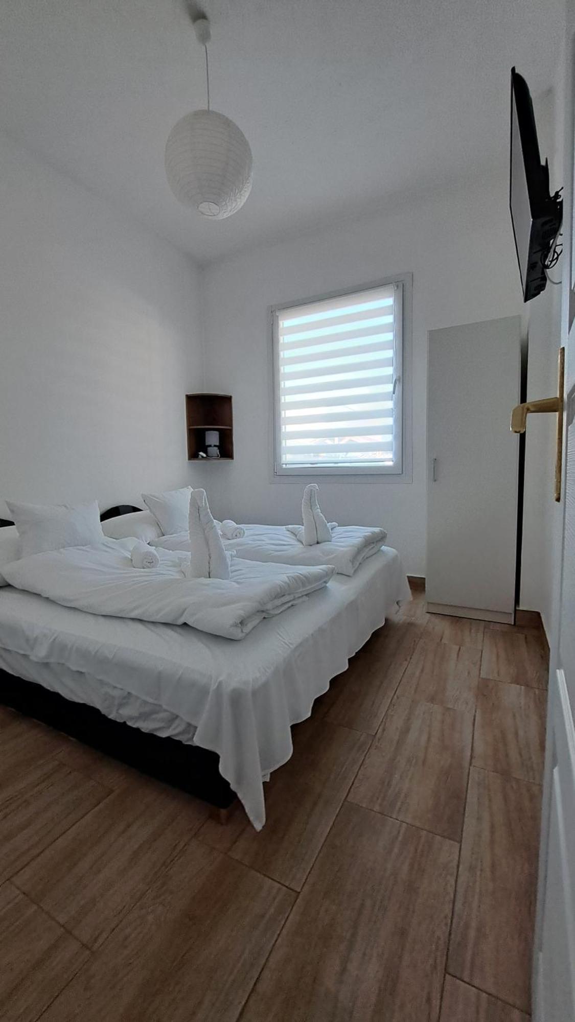 Marabella Apartmanok Hajdúszoboszló المظهر الخارجي الصورة