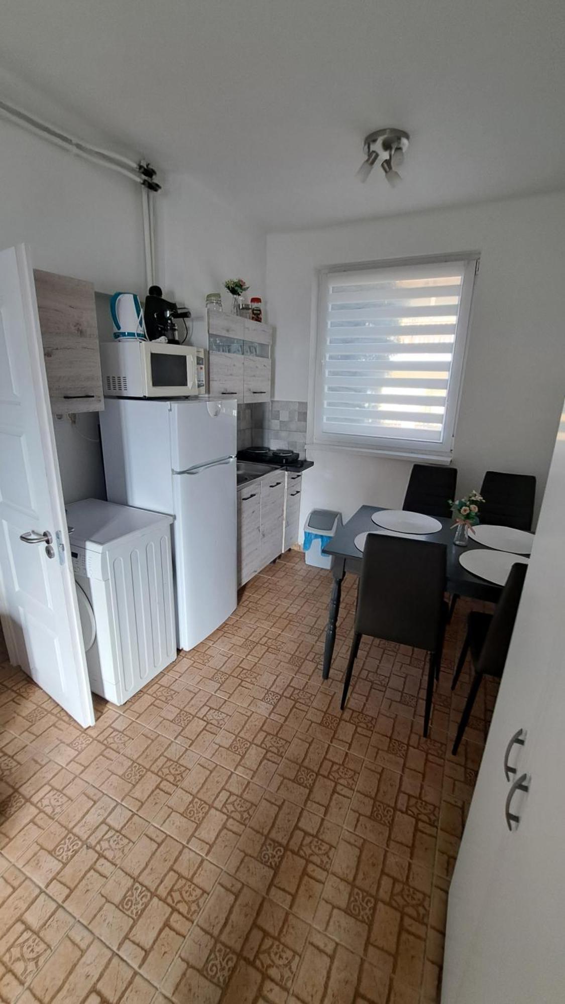 Marabella Apartmanok Hajdúszoboszló المظهر الخارجي الصورة